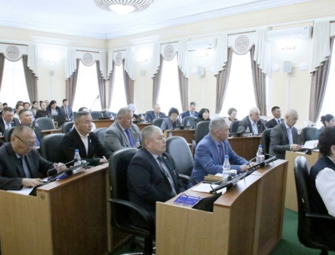 Сегодня Глава Каа-Хемского кожууна Евгений Ооржак принял участие на заседании Совета по взаимодействию #ВерховногоХурала (парламента) Республики Тыва с представительными органами муниципальных образований