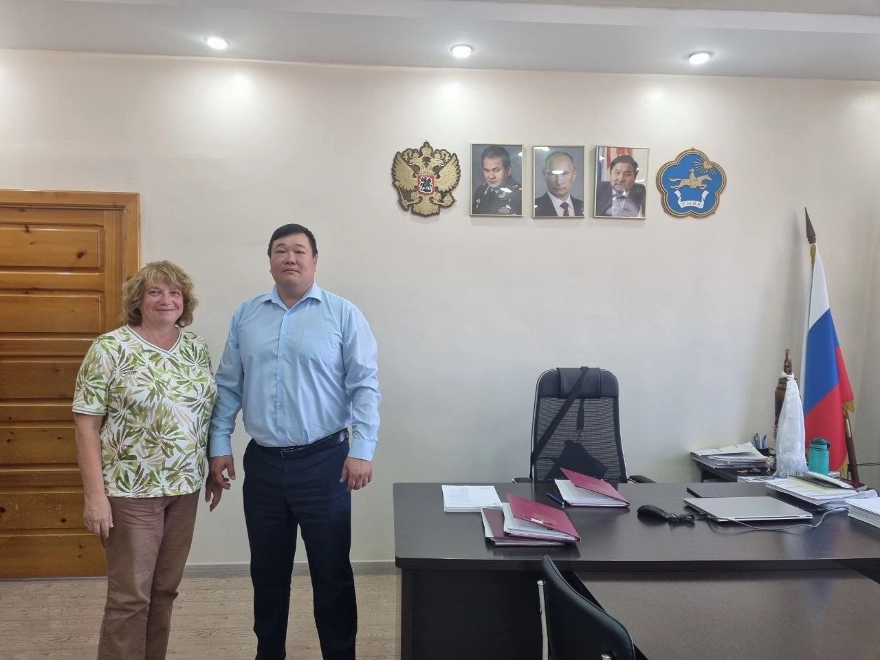 Сотрудники администрации района приняли участие в Социологическомопросе на тему «Религиозные ландшафты российско-монгольского приграничья: институциональные и сетевые механизмы конструирования религиозной и этнической идентичностей и безопасности в услови