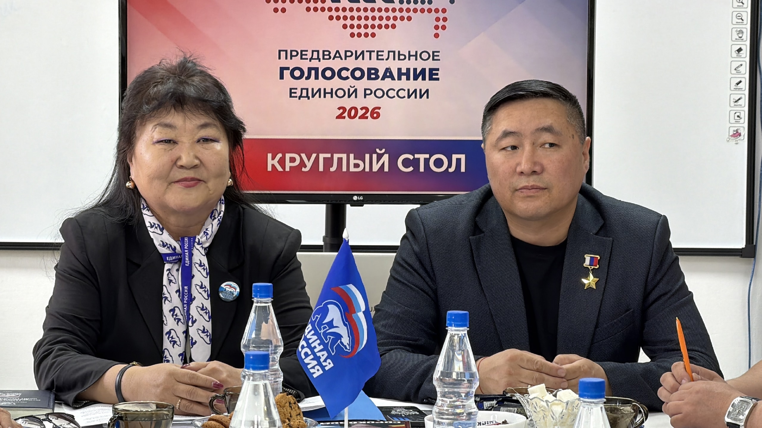 В Монгун-Тайгинском районе прошел круглый стол с участником предварительного голосования «Единой России»