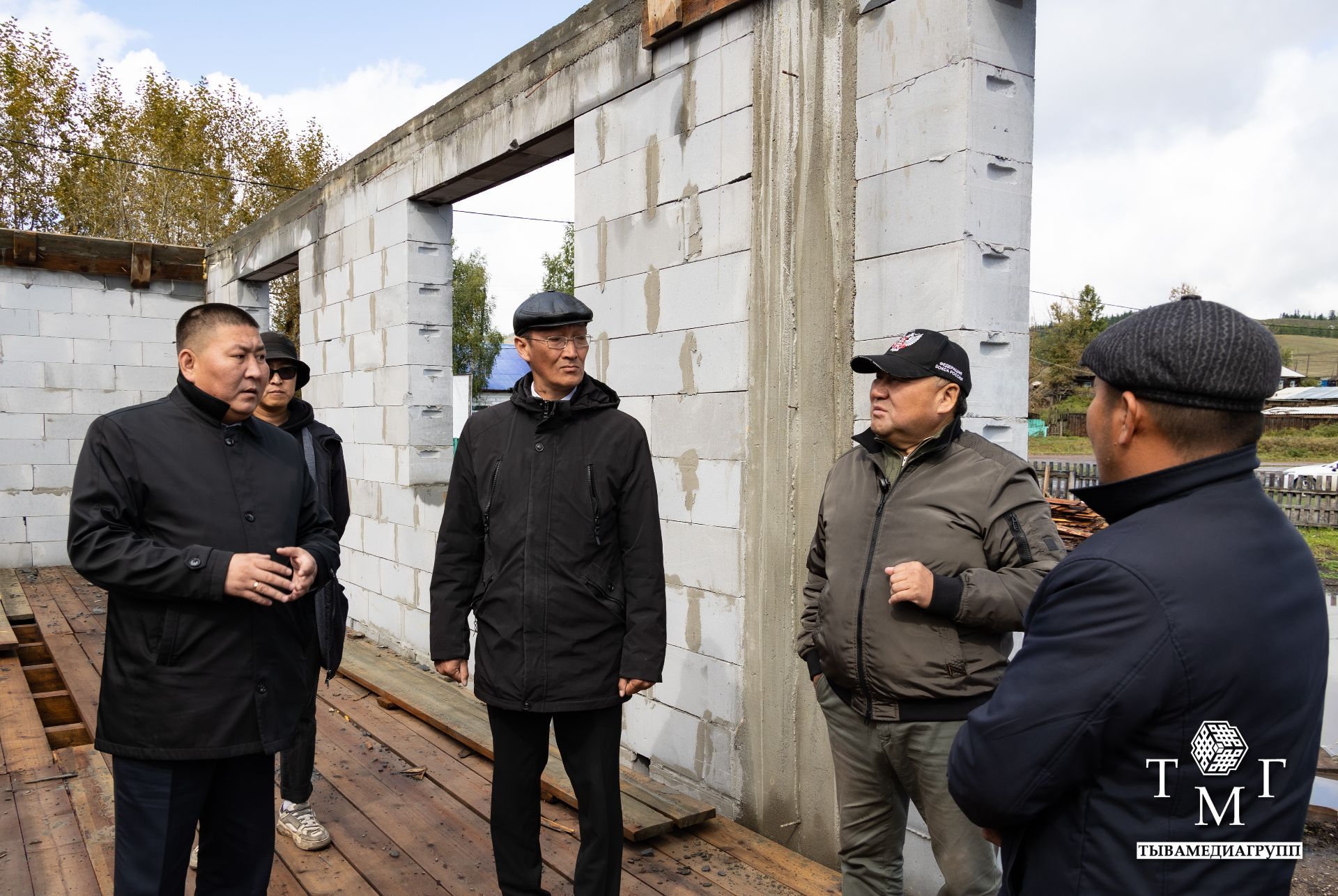 Глава Тувы проверил ключевые объекты Чеди-Хольского района