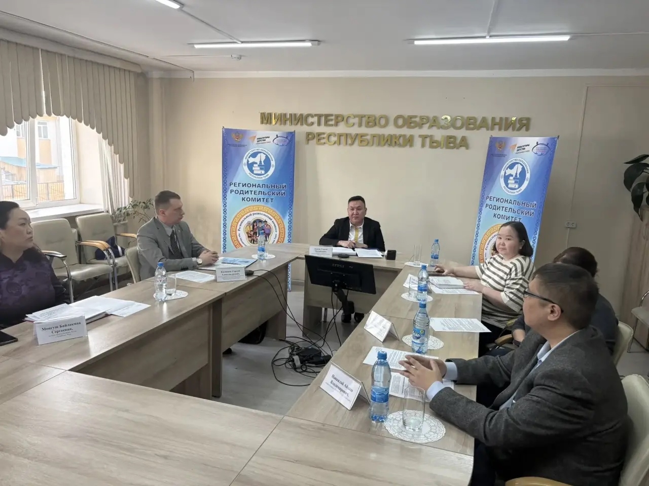 В Туве прошел республиканский родительский всеобуч «Родителям о важном»