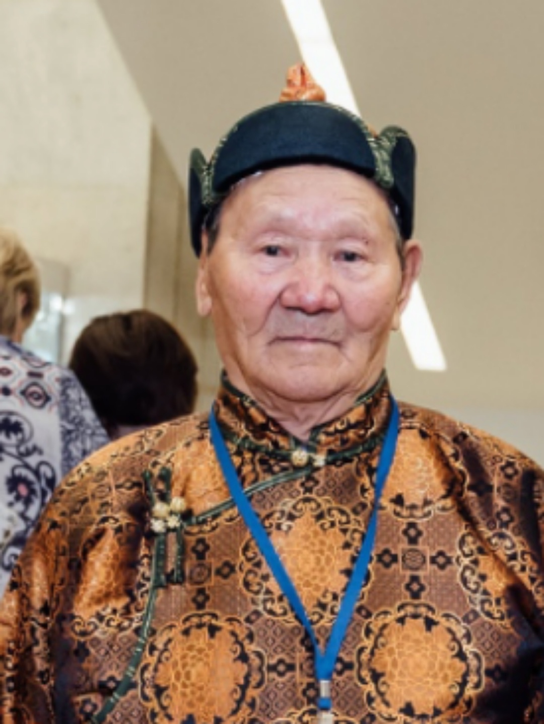 Адалар хүнү — ада кижиниң ажы-төлүнүң кижизилгезинге киирген үлүг-хуузун демдеглеп, делегейниң дыка хөй чурттарында эрттирип турар байырлал
