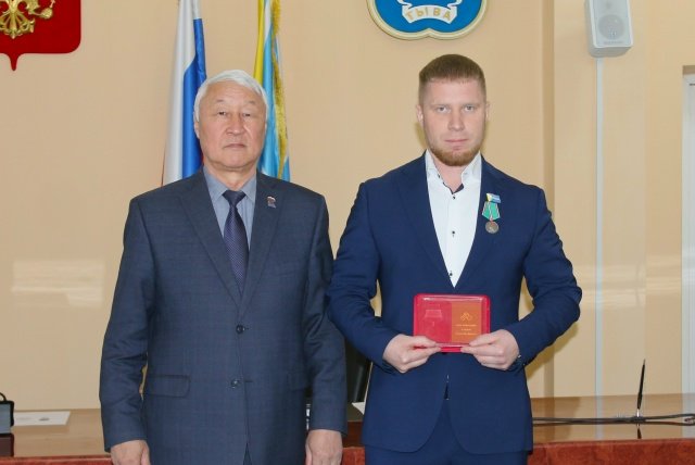 Анатолий Дудко награжден медалью Минобороны РФ за помощь фронту