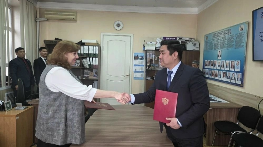 В День местного самоуправления мэрия Кызыла и Общественная палата Тувы подписали Соглашение о сотрудничестве