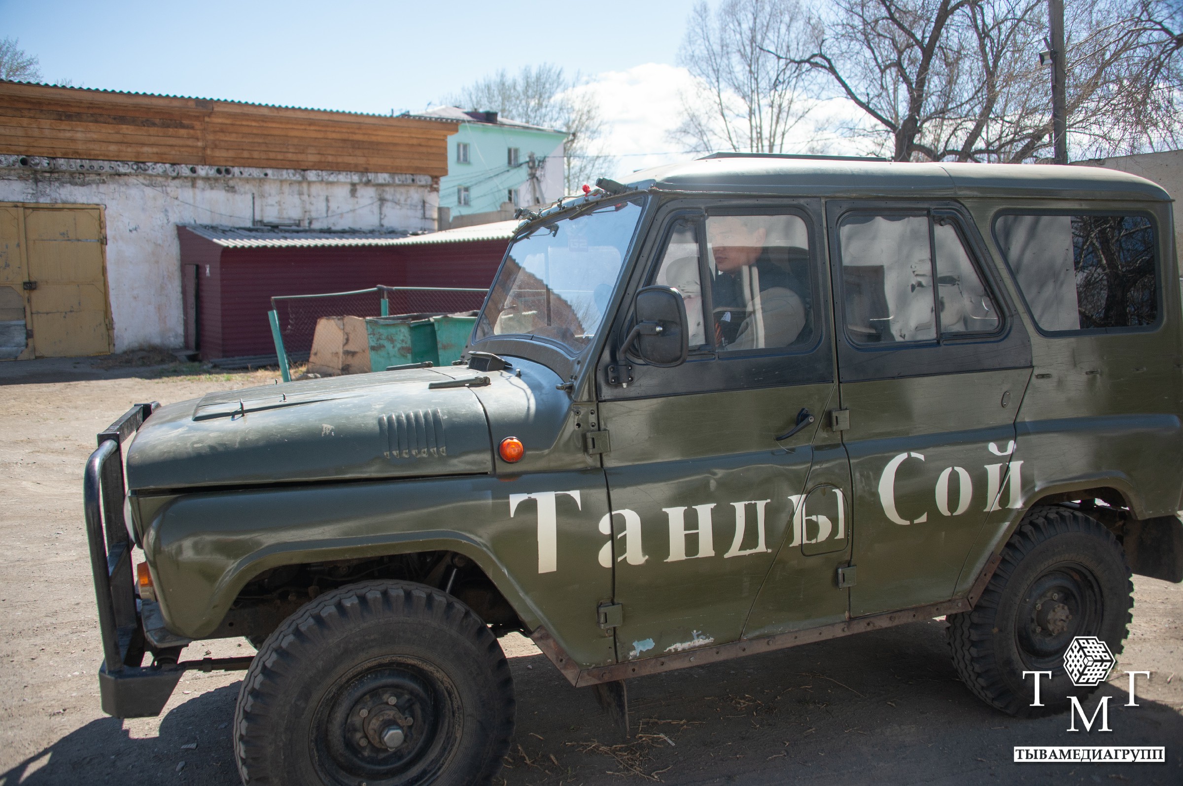 Районы Тувы продолжают доставлять гуманитарный груз для наших бойцов в преддверии Дня Победы