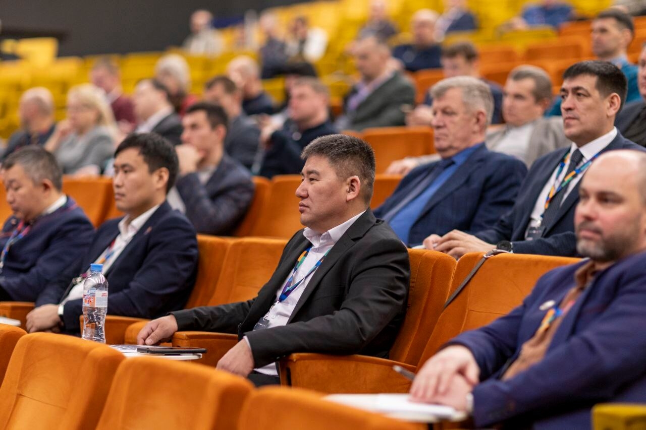 Ветеран СВО из Тувы Адыгжы Салчак проходит обучение в программе «Угольные города России»<p>В Московском инновационном центре «Сколково» стартовала образовательная программа «Угольные города России», реализуемый Минэнерго РФ, ВЭБ