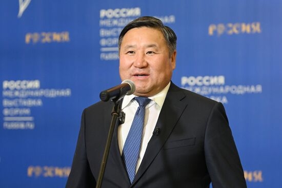 Уважаемый Владислав Товарищтайович